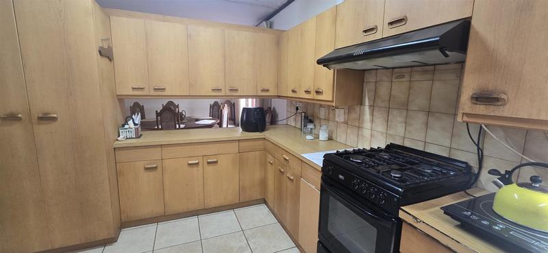 4 Bedroom Property for Sale in Outeniqua Strand Western Cape